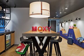 Moxy Amsterdam Houthavens