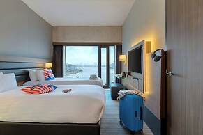 Moxy Amsterdam Houthavens