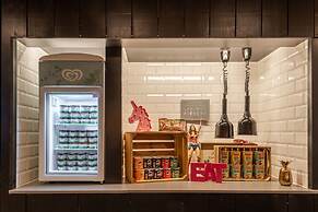 Moxy Amsterdam Houthavens