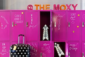 Moxy Amsterdam Houthavens