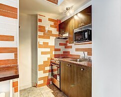 Destination Stays McGill Plaza DT MTL