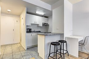 Destination Stays McGill Plaza DT MTL