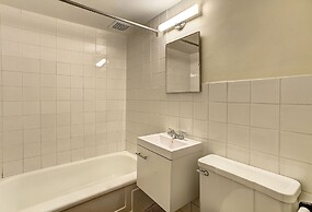 Destination Stays McGill Plaza DT MTL