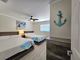 Coral by the Sea 3054, Sleeps 8, Walk to Beach