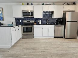 Coral by the Sea 3054, Sleeps 8, Walk to Beach