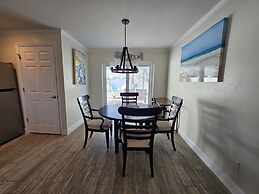 Coral by the Sea 3054, Sleeps 8, Walk to Beach