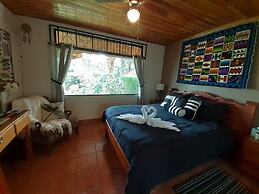 Encantada Guest House: Spectacular View & Excellent Reviews