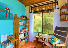 Encantada Guest House: Spectacular View & Excellent Reviews