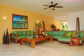 Villa Naivi Brisas 4BR