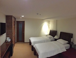 Mango Valley Hotel 1