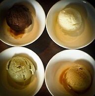 Mango Valley Hotel 1