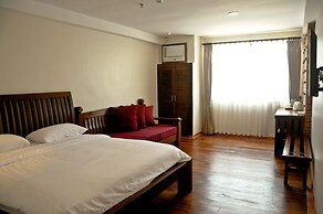 Mango Valley Hotel 1