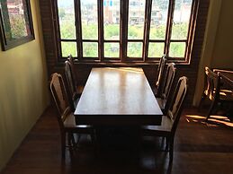 Mango Valley Hotel 1