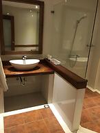 Mango Valley Hotel 1