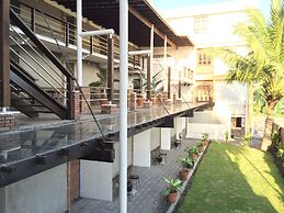 Mango Valley Hotel 1