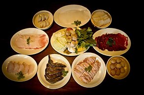 Mango Valley Hotel 1