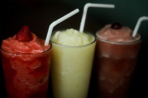 Mango Valley Hotel 1