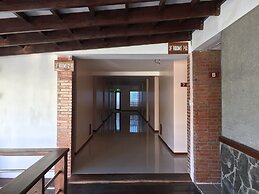 Mango Valley Hotel 1