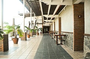 Mango Valley Hotel 1