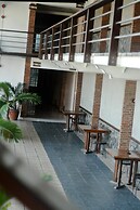 Mango Valley Hotel 1