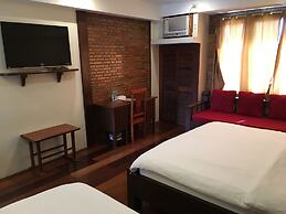 Mango Valley Hotel 1