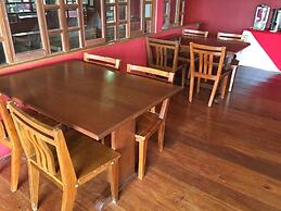 Mango Valley Hotel 1