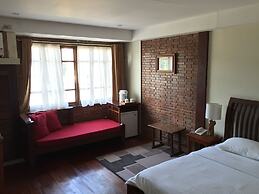 Mango Valley Hotel 1