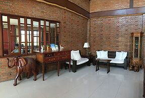 Mango Valley Hotel 1