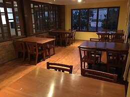 Mango Valley Hotel 1