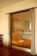 Mango Valley Hotel 2