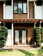 Mango Valley Hotel 2