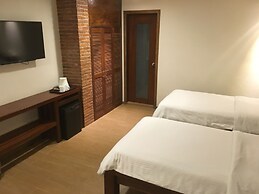 Mango Valley Hotel 2