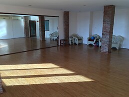 Mango Valley Hotel 3