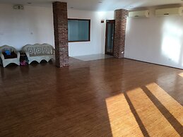 Mango Valley Hotel 3