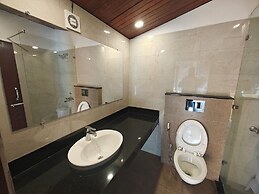 Hotel Himalayan Club