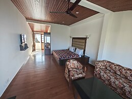 Hotel Himalayan Club