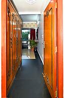 Hotel Rajhans International