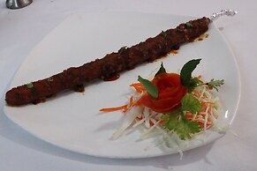 Hotel Rajhans International