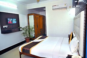 Hotel Rajhans International