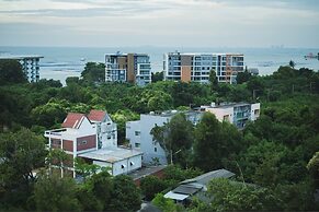 The Near Residence - Sriracha