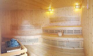 The Near Residence - Sriracha