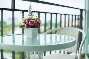 The Near Residence - Sriracha