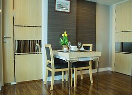 The Near Residence - Sriracha