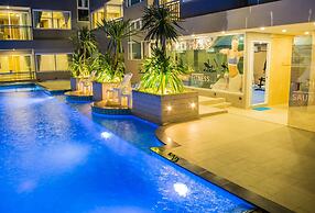 The Near Residence - Sriracha