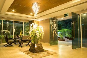 The Near Residence - Sriracha