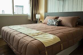 The Near Residence - Sriracha