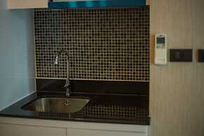 The Near Residence - Sriracha