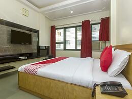 Hotel New Uttam Hira Palace