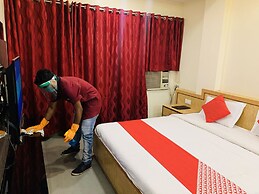 Hotel New Uttam Hira Palace