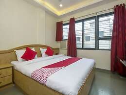 Hotel New Uttam Hira Palace